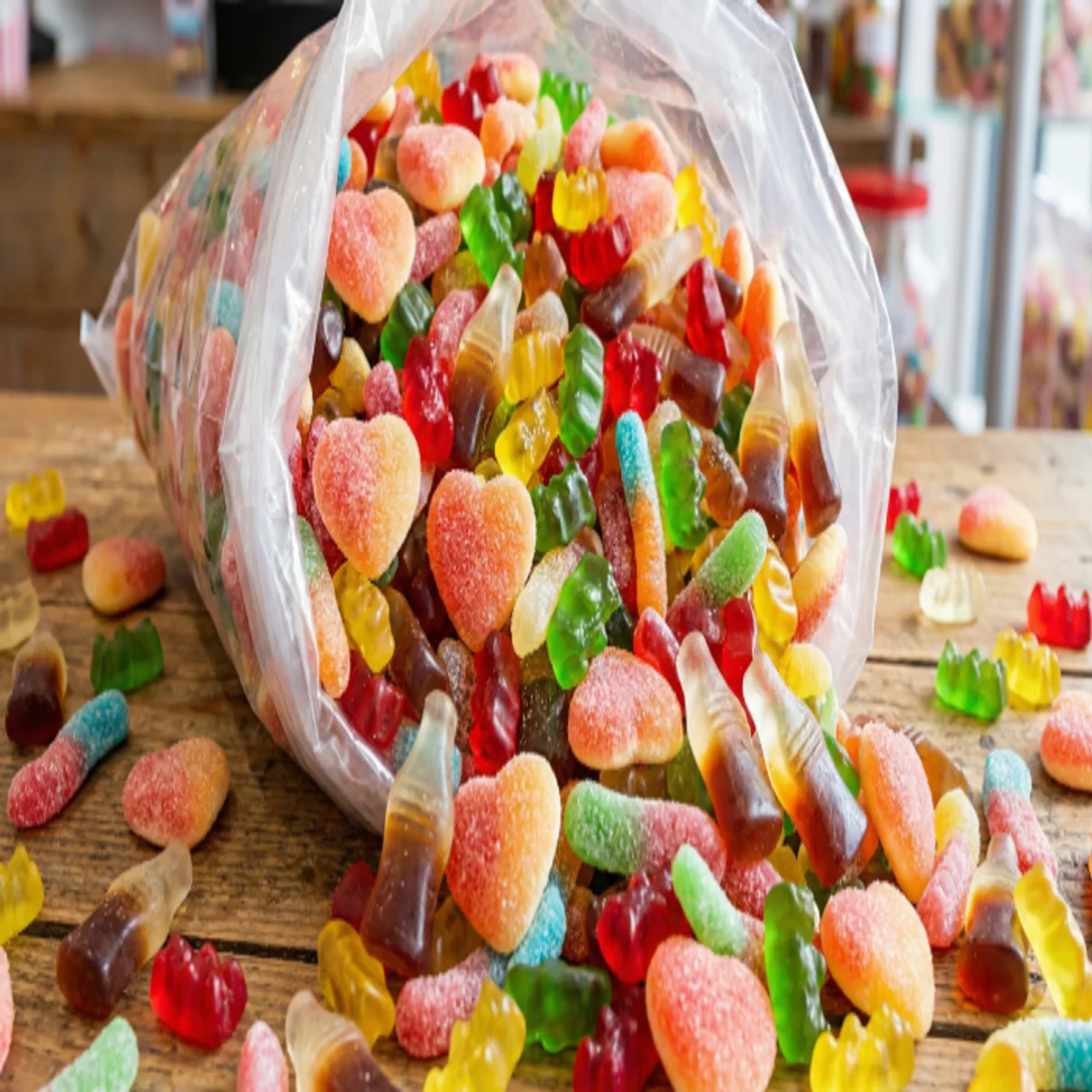 El Secreto M&aacute;s Dulce: Por Qu&eacute; las Bolsas Gigantes de Gominolas Est&aacute;n Revolucionando tus Fiestas (y tu Despensa)